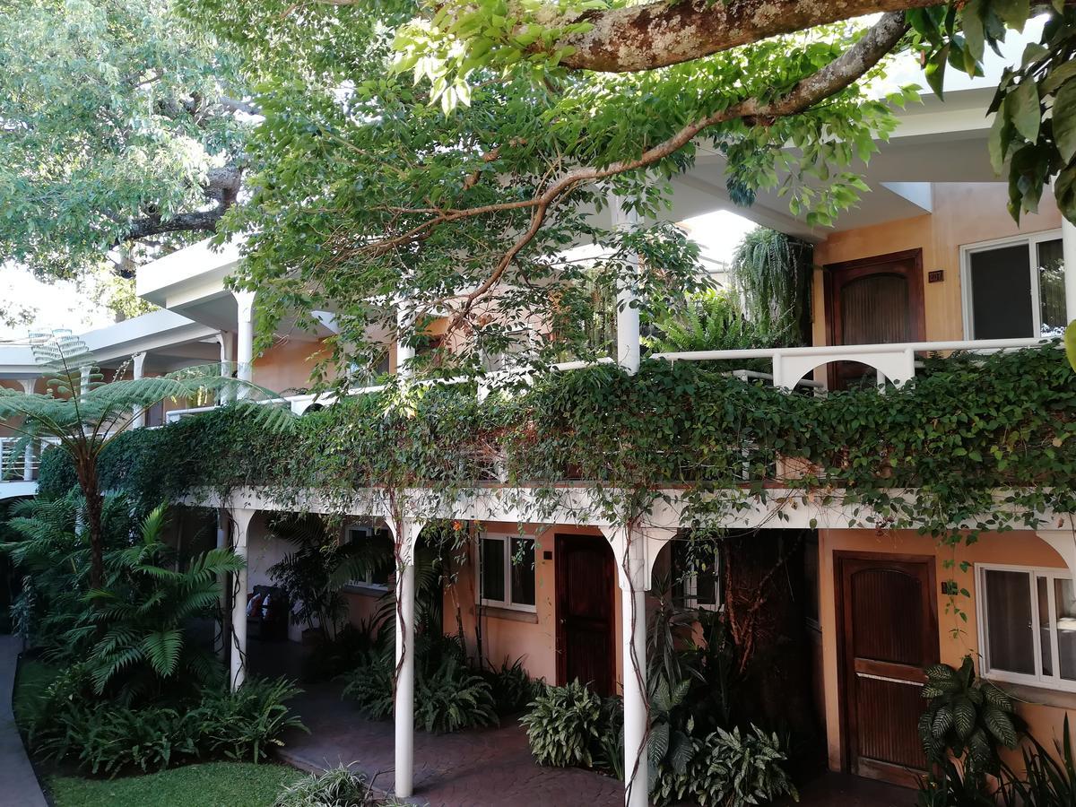 Hotel Ciudad Vieja Guatemala City Luaran gambar