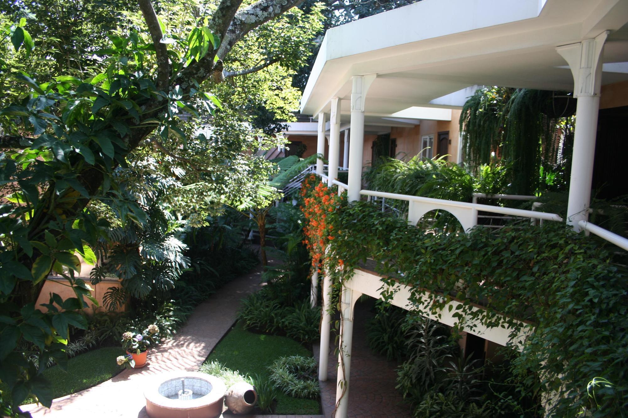 Hotel Ciudad Vieja Guatemala City Luaran gambar