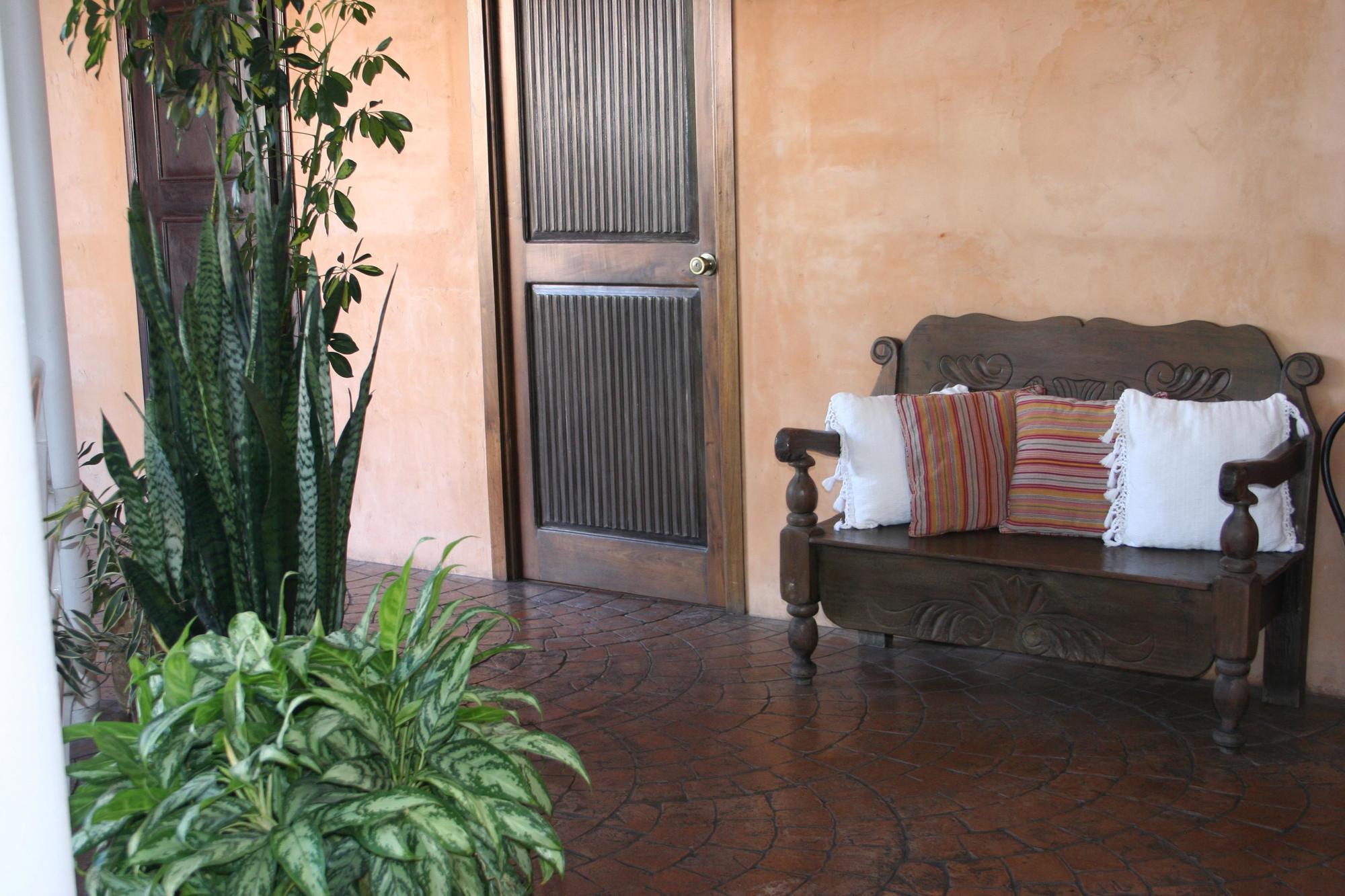 Hotel Ciudad Vieja Guatemala City Luaran gambar