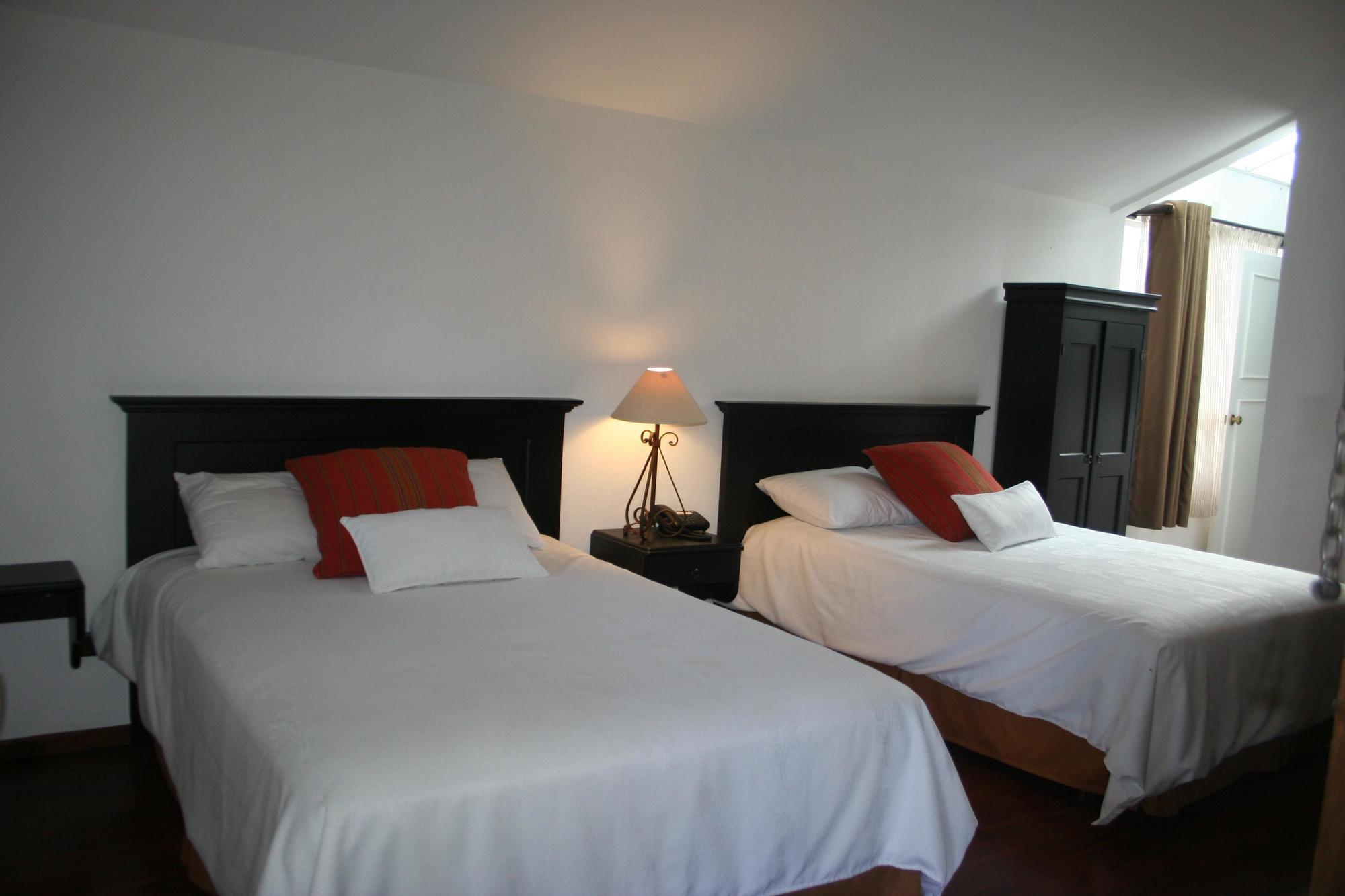 Hotel Ciudad Vieja Guatemala City Luaran gambar
