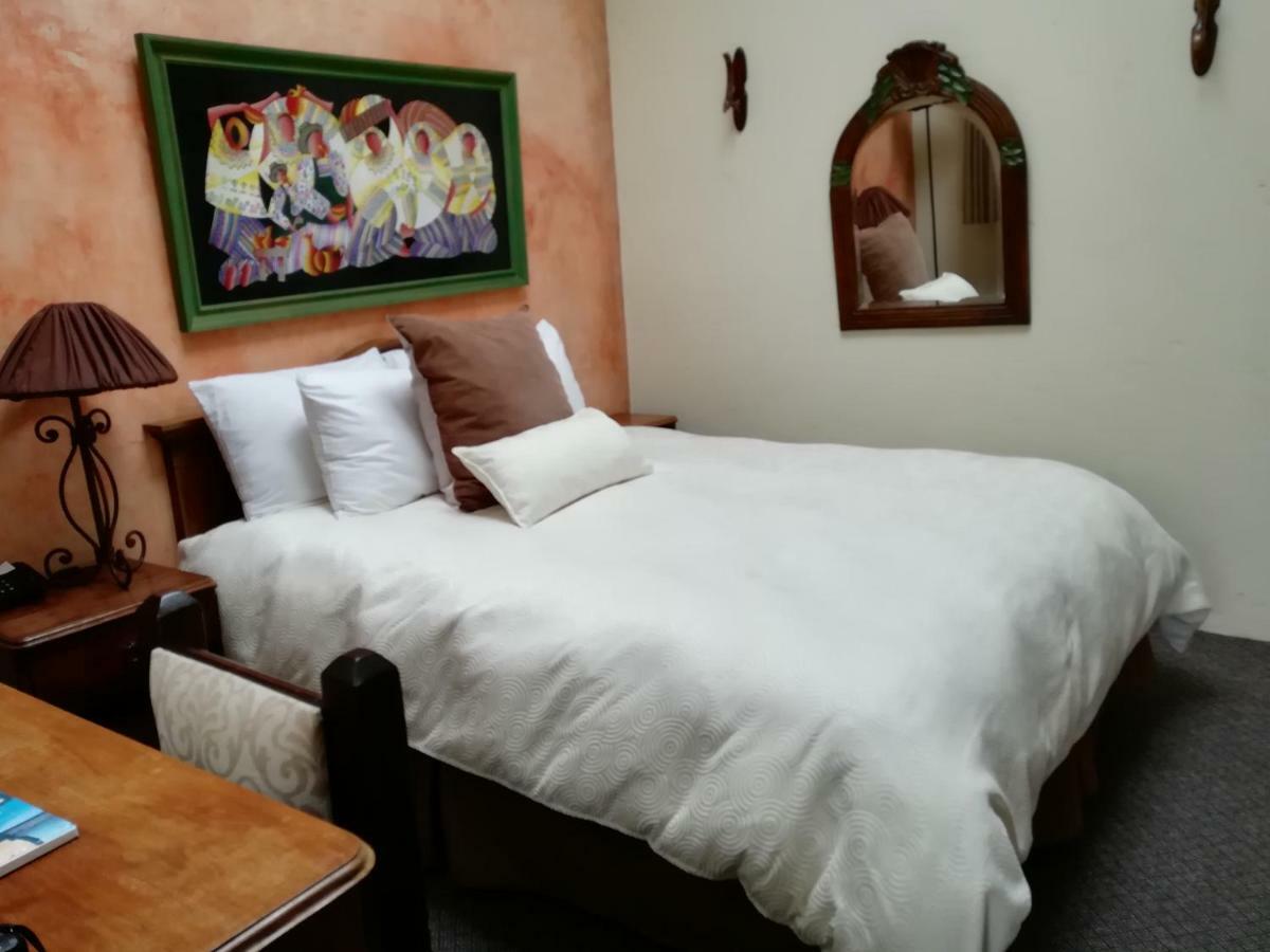 Hotel Ciudad Vieja Guatemala City Luaran gambar